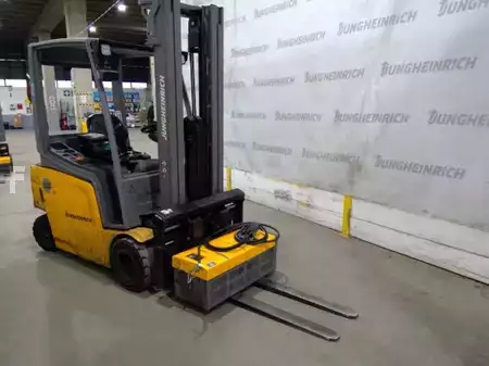 Elektro 4 Rad 2021  Jungheinrich EFG 318k DP ZVG 115-500 DZ (4)