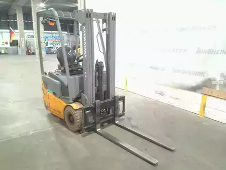3-wiel elektrische heftrucks 2022  Jungheinrich EFG 110k (4)