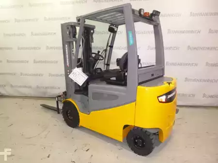 Carrelli elettrici 4 ruote 2023  Jungheinrich EFG 425k (2)