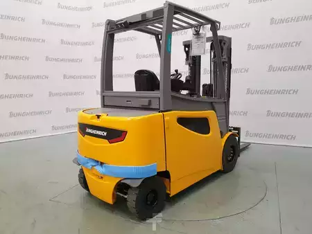 Elektryczne 4-kołowe 2023  Jungheinrich EFG 430 (2)