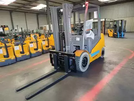 Elektro čtyřkolový VZV 2024  Jungheinrich EFG 535k SP E GE 140-470 DZ (2)