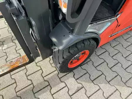 Chariots électriques à 4 roues 2014  Linde E12-01 / SIDE SHIFT / DUPLEX (22)