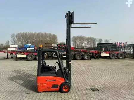 Chariots électriques à 4 roues 2014  Linde E12-01 / SIDE SHIFT / DUPLEX (6)