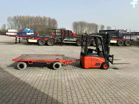 Carrelli elettrici 4 ruote 2014  Linde E12-01 / SIDE SHIFT / DUPLEX + 2016 MAFI double steered draw bar trailers (5)