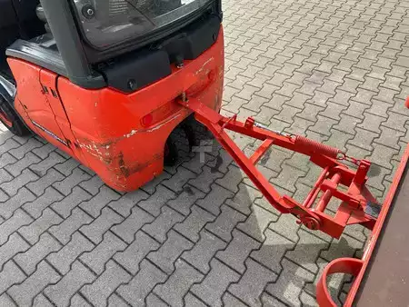 Carrelli elettrici 4 ruote 2014  Linde E12-01 / SIDE SHIFT / DUPLEX + 2016 MAFI double steered draw bar trailers (6)