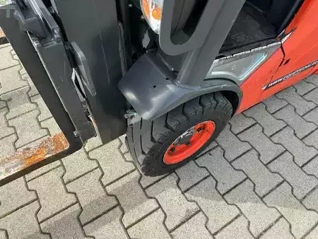 Chariots électriques à 4 roues 2014  Linde E12-01 / SIDE SHIFT / DUPLEX (22)