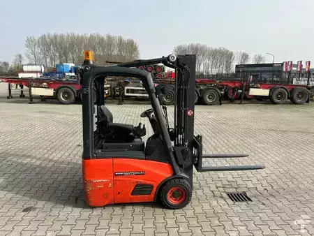 Carrelli elettrici 4 ruote 2014  Linde E12-01 / SIDE SHIFT / DUPLEX (6)