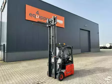 Chariots électriques à 4 roues 2014  Linde E12-01 E12-01 / SIDE SHIFT / DUPLEX (1)