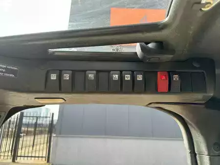 Chariots électriques à 4 roues 2014  Linde E12-01 E12-01 / SIDE SHIFT / DUPLEX (17)