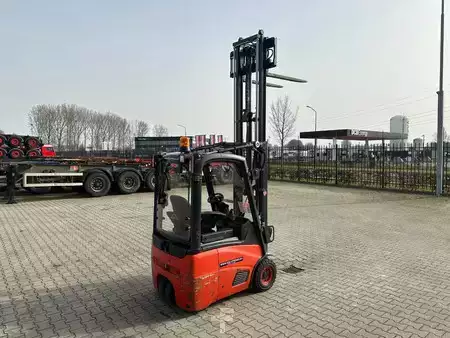 Chariots électriques à 4 roues 2014  Linde E12-01 E12-01 / SIDE SHIFT / DUPLEX (7)