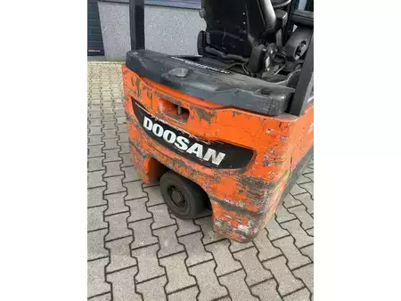 Elektrisk- 3 hjul 2015  Doosan B18-T7 triplexmast, ss electrisch (3)