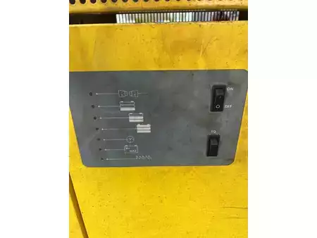 Eléctrico - 3 rodas 2015  Doosan B18 T7 triplexmast, ss electrisch, BATTERY NOT CHARGING (14)