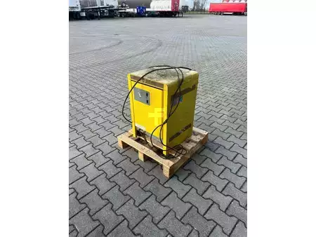 Eléctrico - 3 rodas 2015  Doosan B18 T7 triplexmast, ss electrisch, BATTERY NOT CHARGING (17)