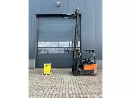 Eléctrico - 3 rodas 2015  Doosan B18 T7 triplexmast, ss electrisch, BATTERY NOT CHARGING (2)