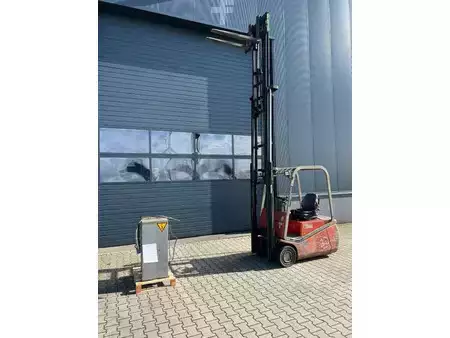 Sähkö - 3 pyör 2004  Cesab CBE 15T CESAB CBE 15T electric / triplex / sideshift (1)