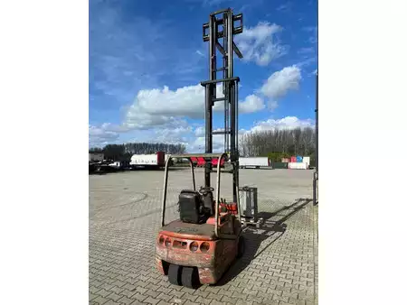 Sähkö - 3 pyör 2004  Cesab CBE 15T CESAB CBE 15T electric / triplex / sideshift (11)