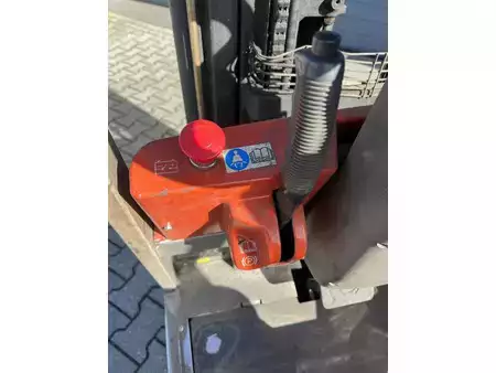 Sähkö - 3 pyör 2004  Cesab CBE 15T CESAB CBE 15T electric / triplex / sideshift (18)