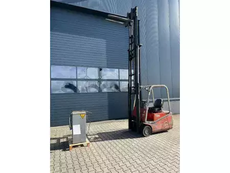 Elektro tříkolové VZV 2004  Cesab CBE 15T CESAB CBE 15T electric / triplex / sideshift (1)