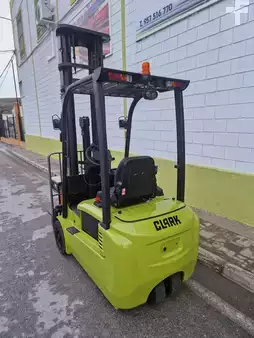 Carrelli elettrici 3 ruote 2015  Clark gtx 16 (1)