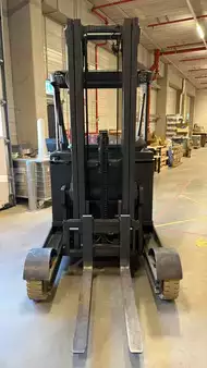 Carretilla retráctil 2014  Linde R14G (2)