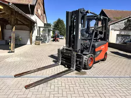 Elektro 4 Rad 2023  Linde E40/600 Elektro Stapler Gabelstapler Bj 11/2023 - BH 404 (3)