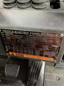 Montacargas Eléctrico (4 ruedas) 2016  Toyota 7FBCU45 (4)