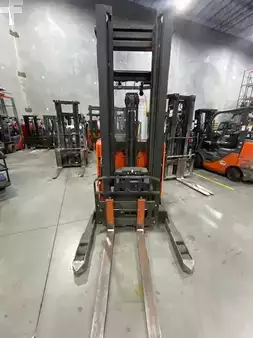 Reach Trucks 2019  Toyota 9BRU23 (6)