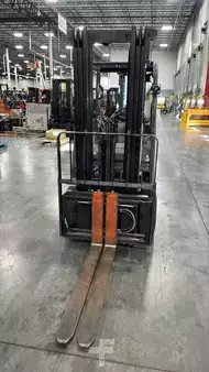 Propane Forklifts 2020  Toyota 8FGCU30 (3)