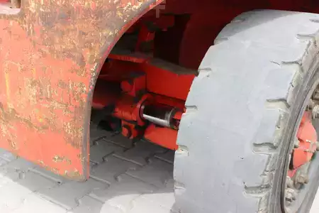Chariots élévateurs GPL 2017  Mora M80C (11)