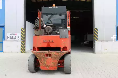 Chariots élévateurs GPL 2017  Mora M80C (2)