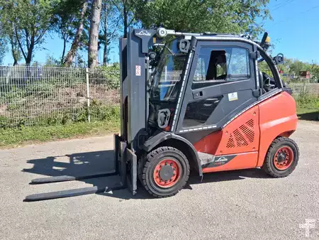 Chariots élévateurs GPL  Linde H-45T-02 (1)