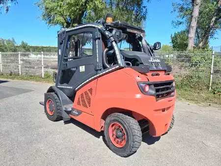 Chariots élévateurs GPL  Linde H-45T-02 (2)