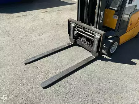 Empilhador diesel 2002  Jungheinrich EFG-Vac 16 (10)
