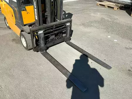Empilhador diesel 2002  Jungheinrich EFG-Vac 16 (12)