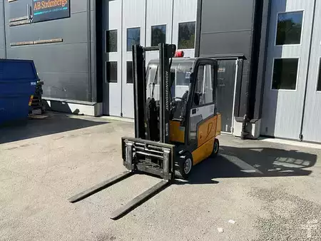 Empilhador diesel 2002  Jungheinrich EFG-Vac 16 (34)