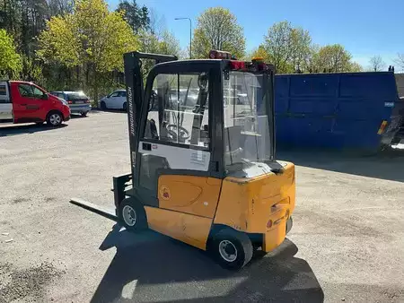 Empilhador diesel 2002  Jungheinrich EFG-Vac 16 (8)
