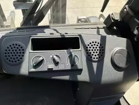 Diesel heftrucks 2019  Linde H30 EVO (25)