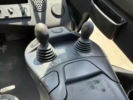 Diesel heftrucks 2019  Linde H30 EVO (27)
