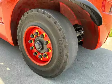 LPG heftrucks 2015  Linde H40 EVO (20)
