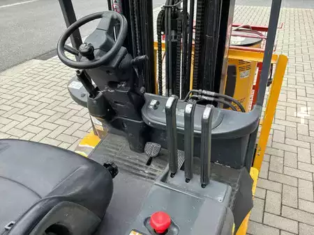 4-wiel elektrische heftrucks 2013  TCM FTB20-7 (21)