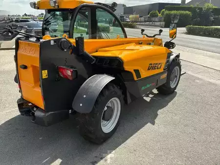Verreikers (vast) 2023  Dieci Mini Agri 26,6 NLC190 (4)
