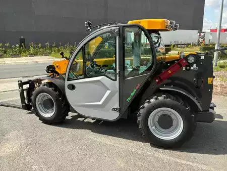 Verreikers (vast) 2023  Dieci Mini Agri 26,6 NLC190 (5)