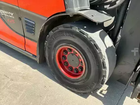 4-wiel elektrische heftrucks 2019  Linde E25-01 (16)