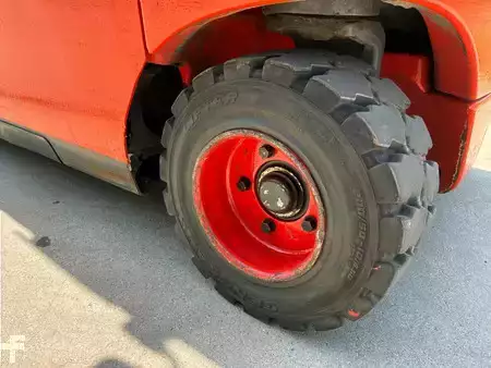 4-wiel elektrische heftrucks 2019  Linde E25-01 (20)
