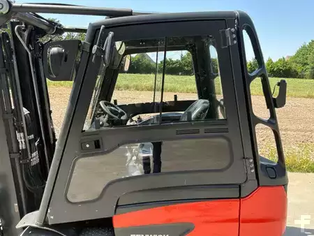 4-wiel elektrische heftrucks 2019  Linde E25-01 (21)