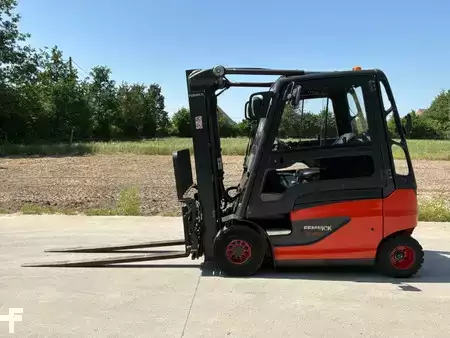 4-wiel elektrische heftrucks 2019  Linde E25-01 (8)