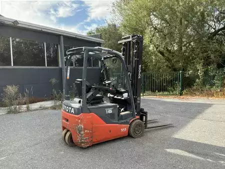Sähkö - 3 pyör 2019  Toyota Traigo 48 16/8FBEK16T (6)