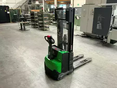 Pallet Stackers 2020  Cesab S 212 (4)
