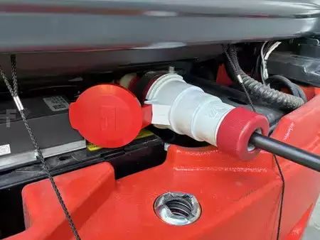 Elektryczne 3-kołowe 2020  Linde E12 Evo (28)