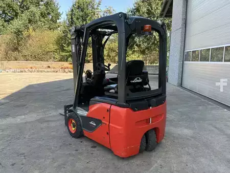 Elektryczne 3-kołowe 2020  Linde E12 Evo (6)